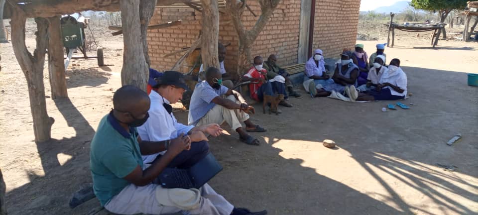 MichaelDawes01's tweet image. @LFSPZim Market Development close-out meeting with Chidamunyu Goat Breeders Ward 31 Makoni. Mature gp offers maize shelling &amp;amp; local stckfeed sales. Group expressed confidence in continuing post programme because of capacity developed in past years @UKinZimbabwe @PalladiumImpact