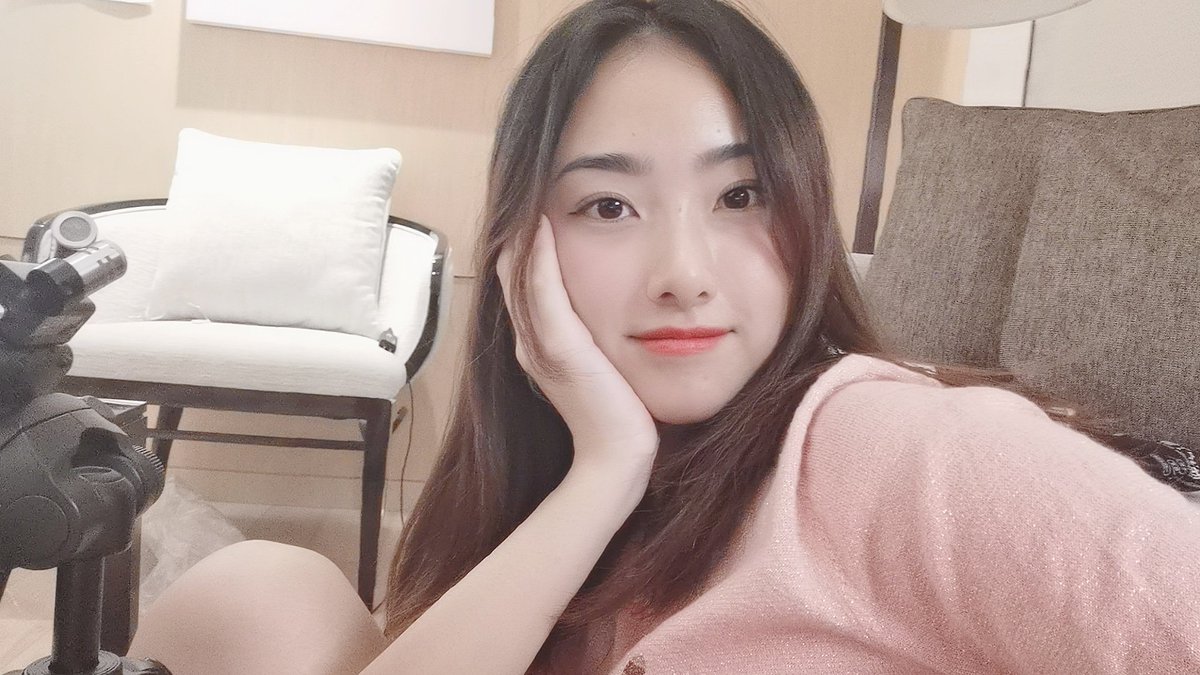 AsmrRumeng's tweet photo. making new #asmrvideo 😘 #rumengasmr #asmr #slime #slimeasmr #slimetutorial #slimevideo #slimepressing #slimey #slime❤️ #slimer #slimes #satisfying #satisfyingvideos #satisfy https://t.co/KyFrEYMjTX