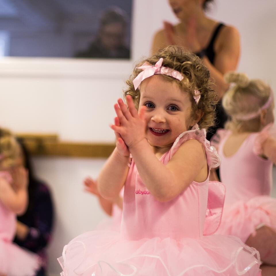 bbBostonLincs's tweet photo. Today I open my doors to my Wednesday stars at Sutterton Village Hall. 
I can’t wait to see you all 🩰 @babyballet #sutterton https://t.co/ZvbMJUa0FW