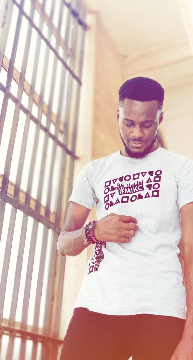 amkingdarey's tweet photo. Lemme drop this here before I enter site for today's 2k #DatEventGuy #ThePlug https://t.co/zHn9sjmq03