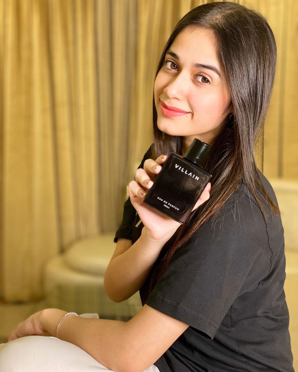 villain perfume for female