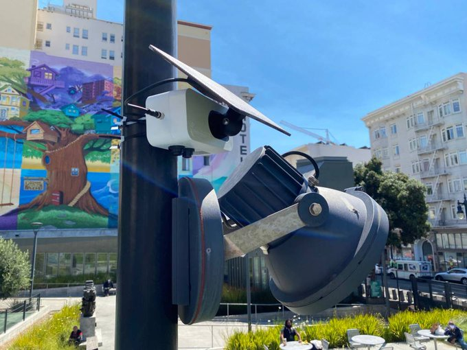 GiardMaureen's tweet photo. Impoverished SF Communities Get New Air Quality Sensors — Just in Time for Smoke-Clogged Skies |...
Brightline Defense, an environmental nonprofit, is leading the San Francisco effort to install air-quality sensors near SRO hotels
https://t.co/Pzy2c6gfG4 https://t.co/A2i5I0psKr