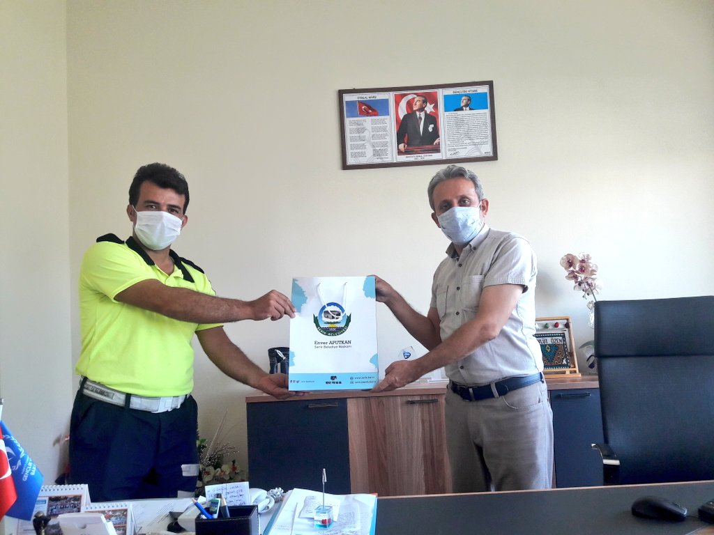 MevlutOzen07's tweet photo. İlçemizde bulunan tarihi Sillyon ve çevresinin tanıtımın yapıldığı kitap hediyeleri için @serikbelediyesi Bşk.mız Sn. Enver Aputkan' a teşekkür ediyorum. #Serik #Sillyon
@enveraputkan https://t.co/iz9oNTdK6O