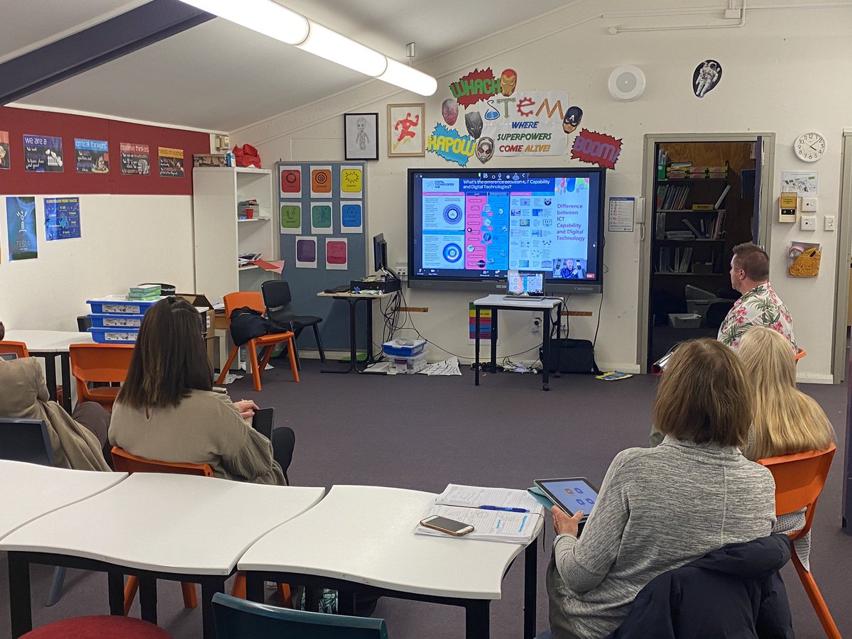 PeakhurstPS tweet media