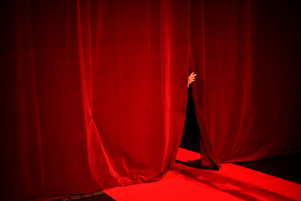 FestLumiere's tweet photo. #Lumiere2020. Billetterie ouverte demain ! Aujourd’hui et toute la journée, on vous en dit plus sur le festival qui aura lieu du 10 au 18 octobre dans les salles de cinéma et de spectacle de Lyon et sa métropole @grandlyon @auvergnerhalpes @villedelyon  @LeCNC https://t.co/xfVnMJMn5M
