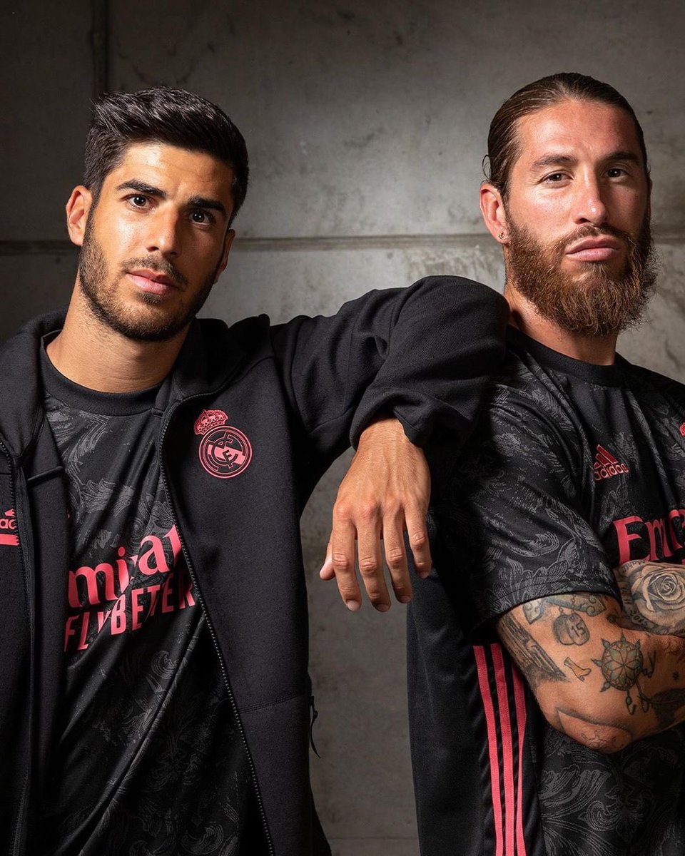 MMajeedX's tweet photo. قميص ريال مدريد الثالث لموسم 2020/21. 👕 https://t.co/7Ioi61iJ3R