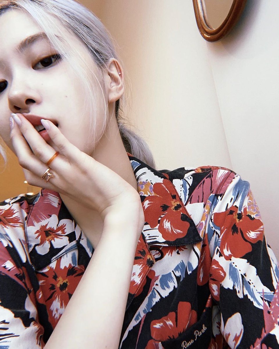 rosie tweet media