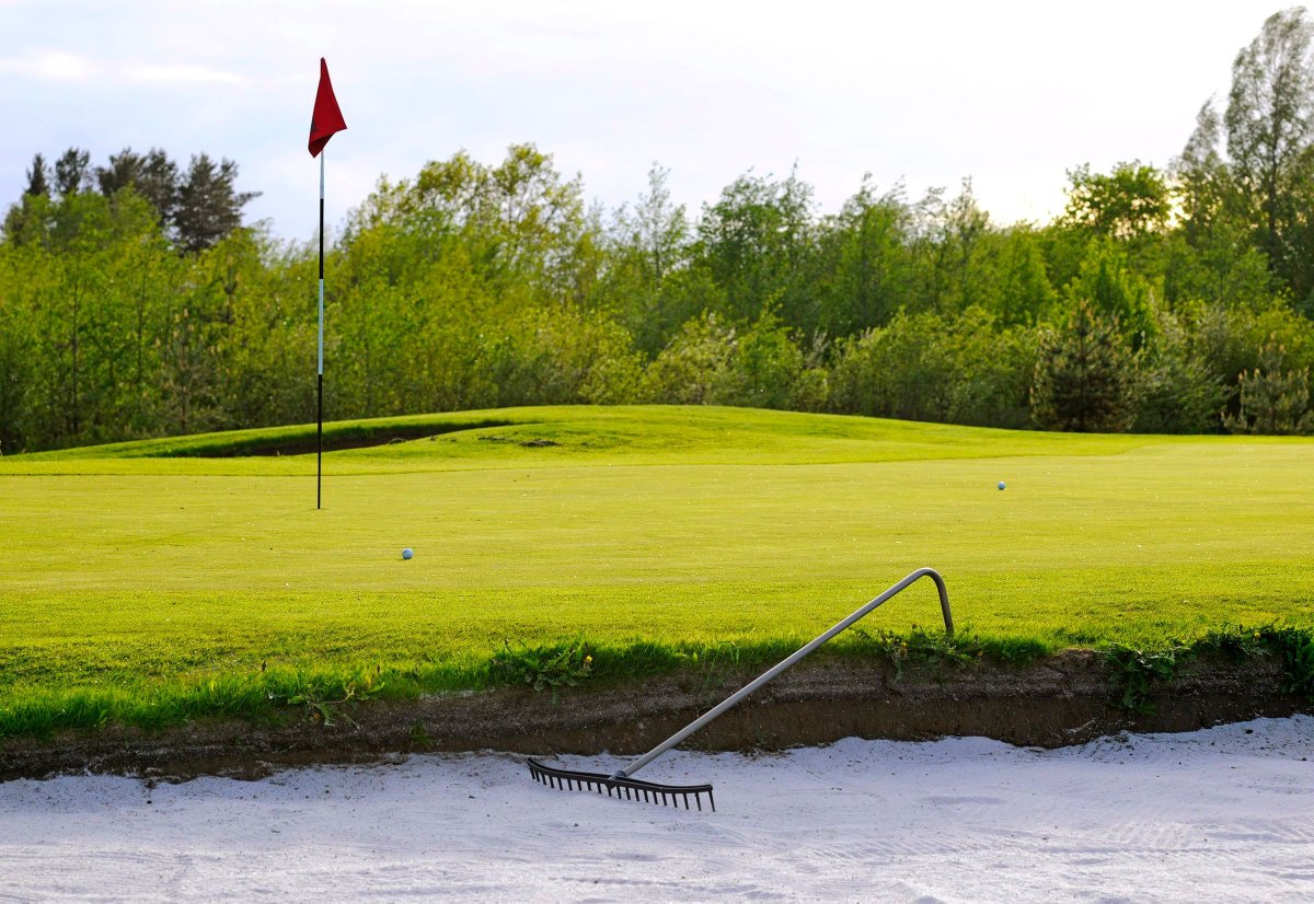 Mikä virhe on kuvassa? 🤔

Tunnistatko greenin?  ⛳️

#RevontuliGolf #KeskiSuomi #GolfFI #MunTapaPelata