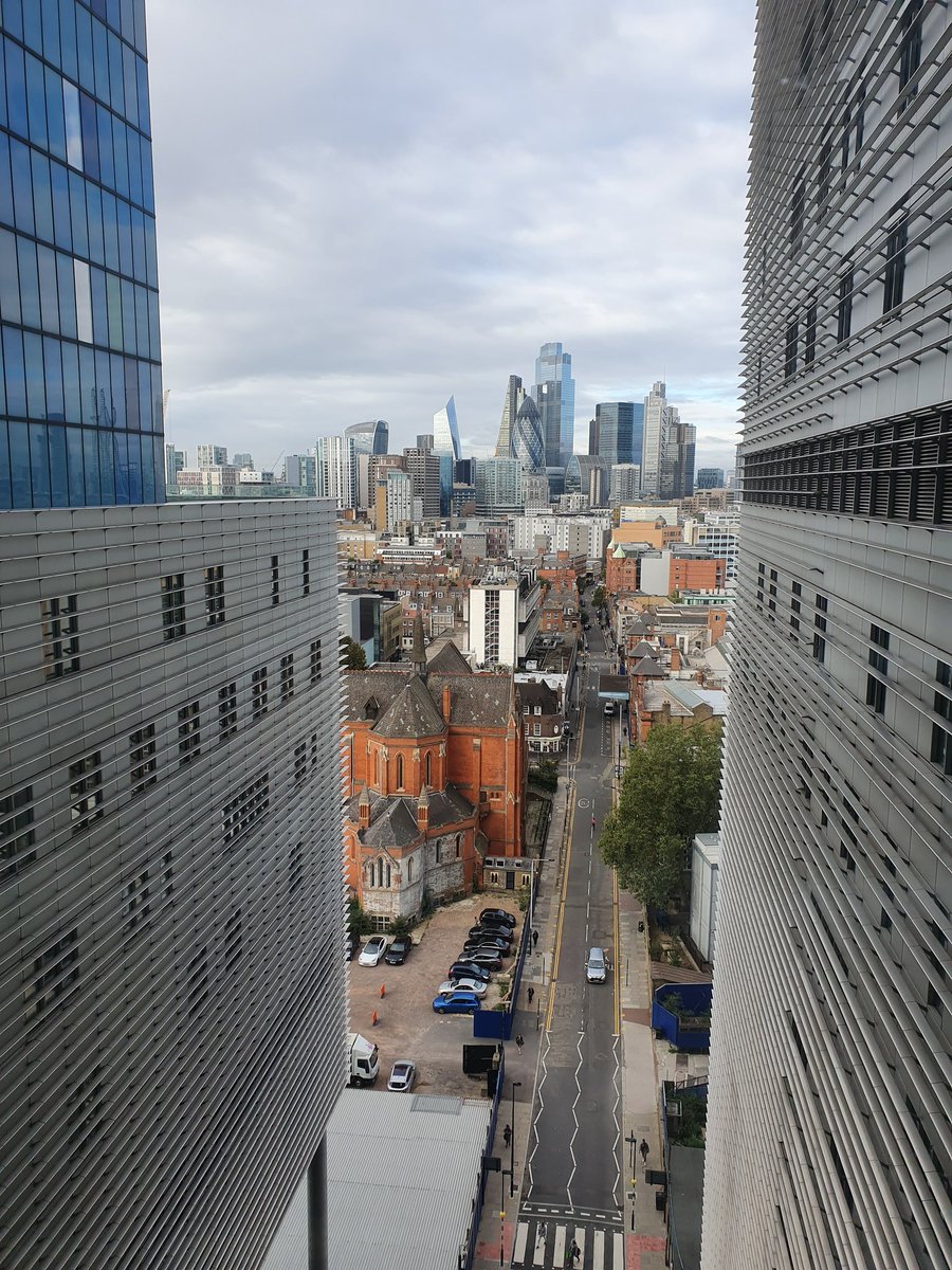 JHamiltonBP's tweet photo. Had to take a second to capture the amazing view of London from the 10th floor @RoyalLondonHosp . Also happy #emergencyservicesday to all members of staff supporting the NHS and emergency services - a  HUGE thank you goes out to you all. @BPbartshealth @NHSBartsHealth https://t.co/f58vk40pw4