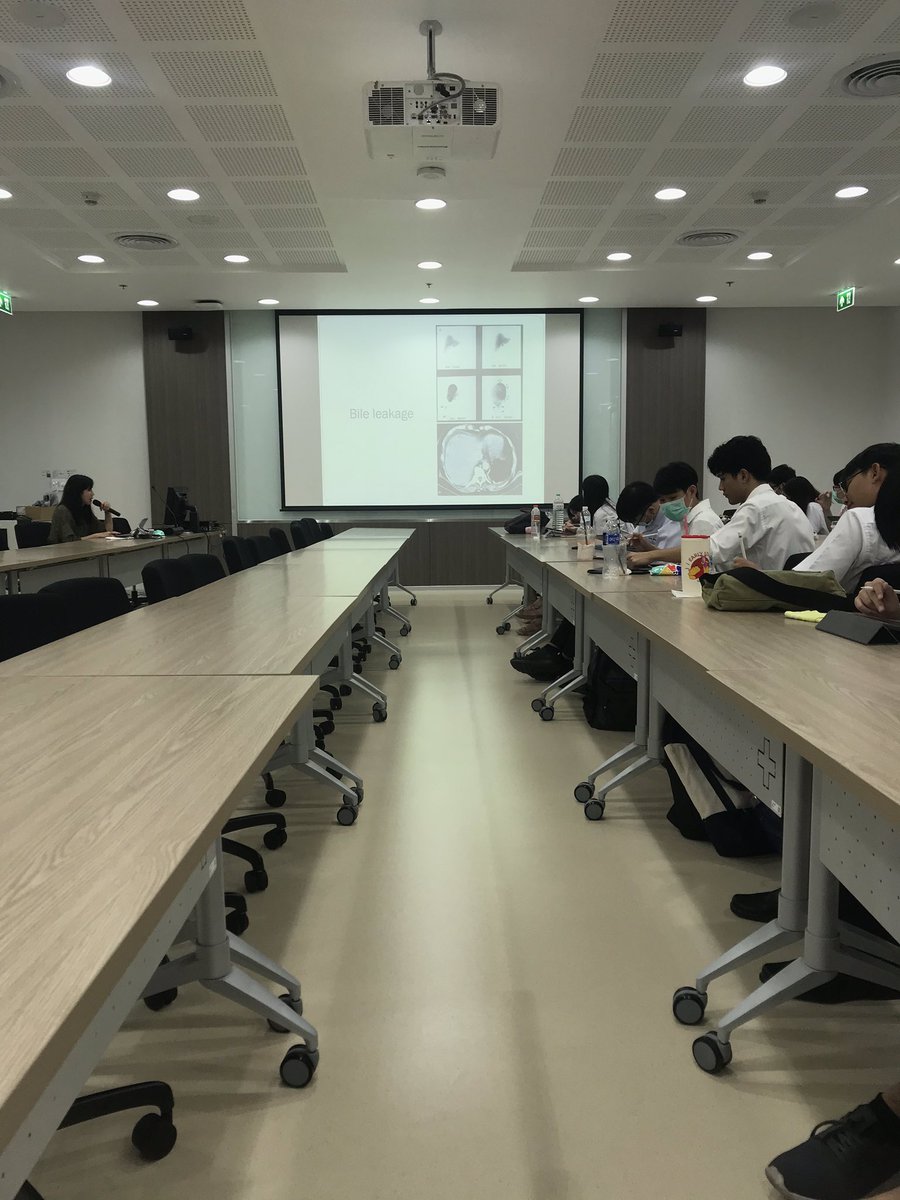 StudentRTCU's tweet photo. บ่ายนี้เรียนเวชศาสตร์นิวเคลียร์เกี่ยวกับการถ่ายภาพ ตับ ม้าม ถุงน้ำดี เดี๋ยวมีโอกาสจะสรุปเลคเชอร์ให้ฟังนะครับ ☺️
#รังสีเทคนิคจุฬา #RTCU https://t.co/bU4htrZXD4