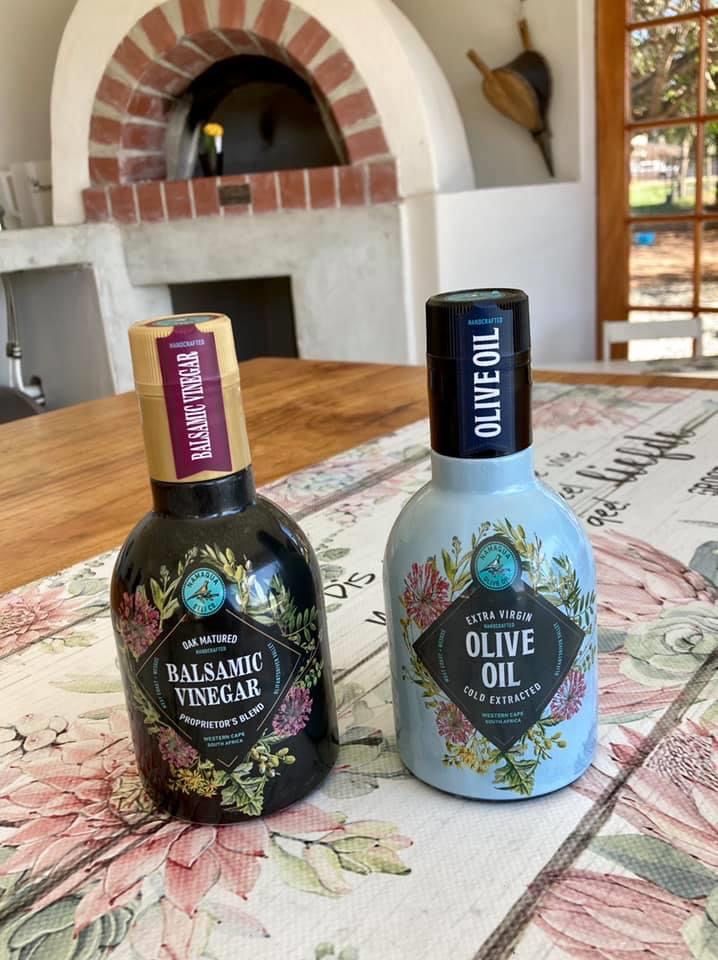 Make your food more interesting with this locally made duo from #NamaquaOlivesandOliveOil .  Call +27 (83) 650-1615 and order yours now

#BuyLocalSA