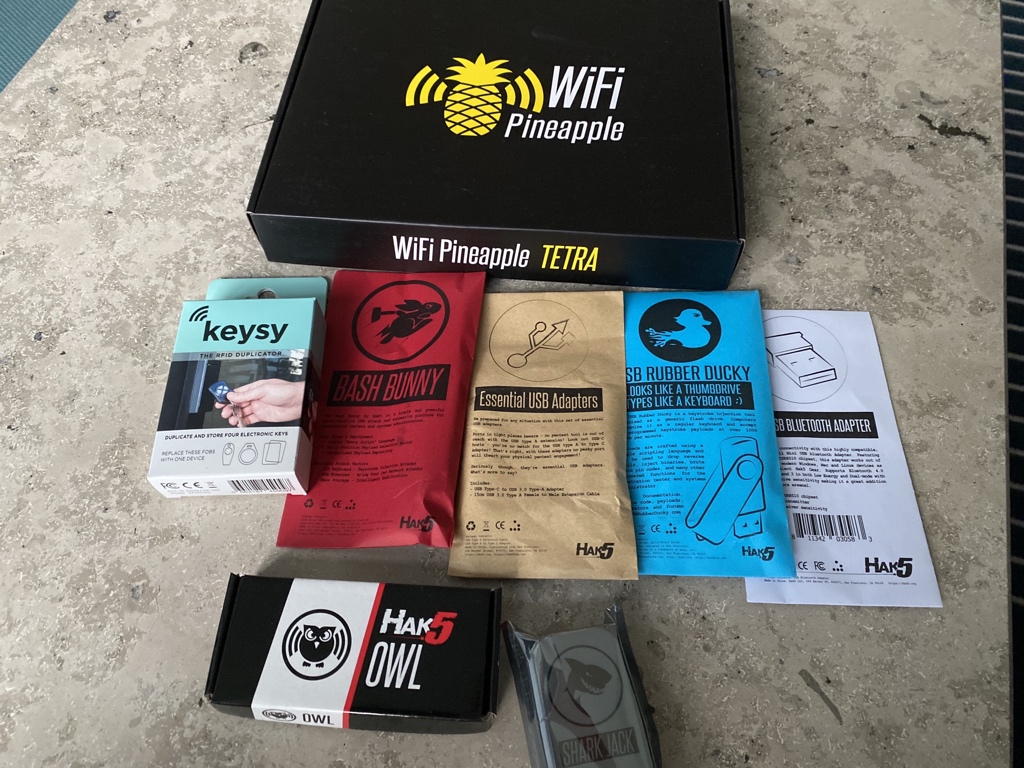 Terkild's tweet photo. Santa came early this year :-) @Hak5 #ITsikkerhed #hackers #itsecurity https://t.co/wvuzeG37Gv