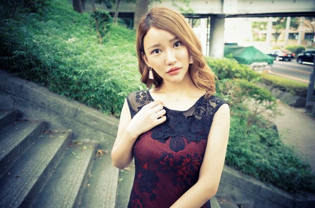 ট ইট র 購入型クラウドファンディング ひとつなぎ 公式 若菜奈央プロジェクト 支援期間残り30日です サシ飲みデートプラン 若菜奈央とサシ飲みでお酒と会話を楽しんでいただけるプランです お酒の飲めない方でももちろん大丈夫です ご支援