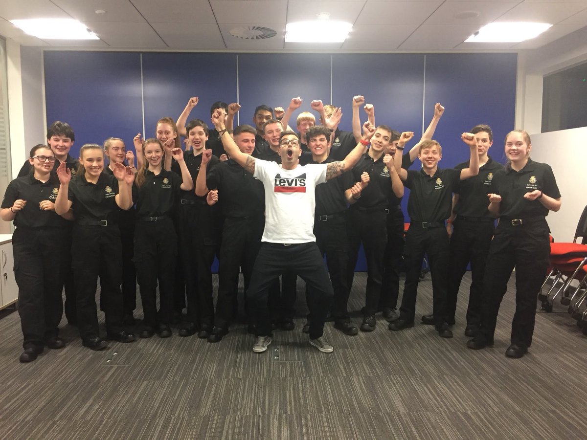 3.  @skilili90  @AlcoholHarmCop  @RonaldHogg1 from  @DurhamPolice  @DurhamAHRU these guys have all been involved in my journey and i am all the better for knowing them & working together to better things for people who use drugs 