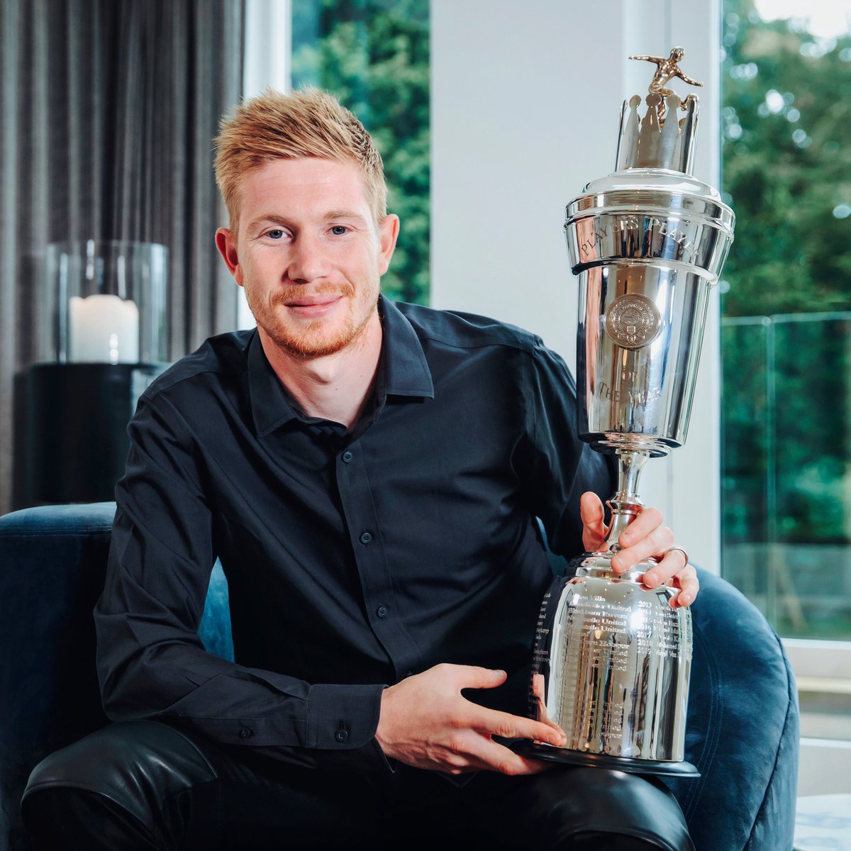 ChampionsLeague's tweet photo. 🔝 Kevin De Bruyne = Players' Player of the Year in England 🥇

#UCL https://t.co/H5kCf3GvYb