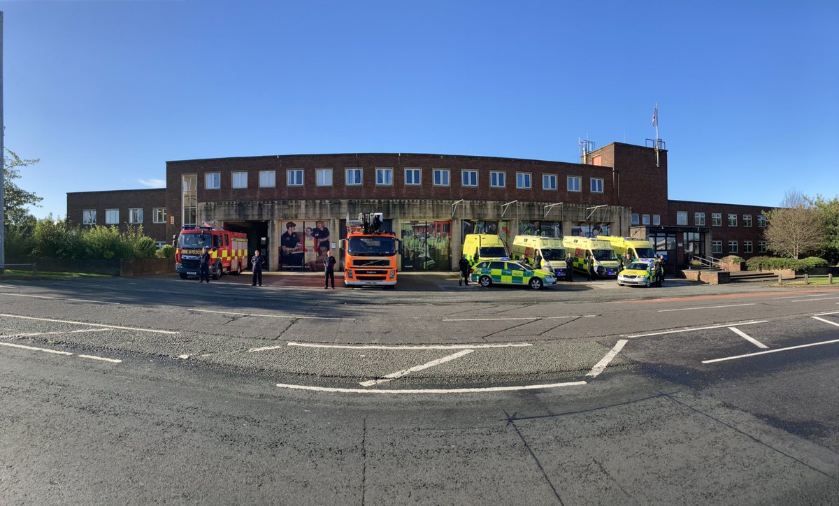 #NWASSouthLancs taking part the @999day 2min silence to remember those @NWAmbulance and #999 colleagues who have sadly lost their lives. #999day #teamNWAS