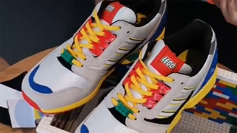 The new sneaker that Adidas collaborated with the LEGO Group on has been revealed in an unboxing video #LEGO brickfanatics.com/adidas-lego-tr…