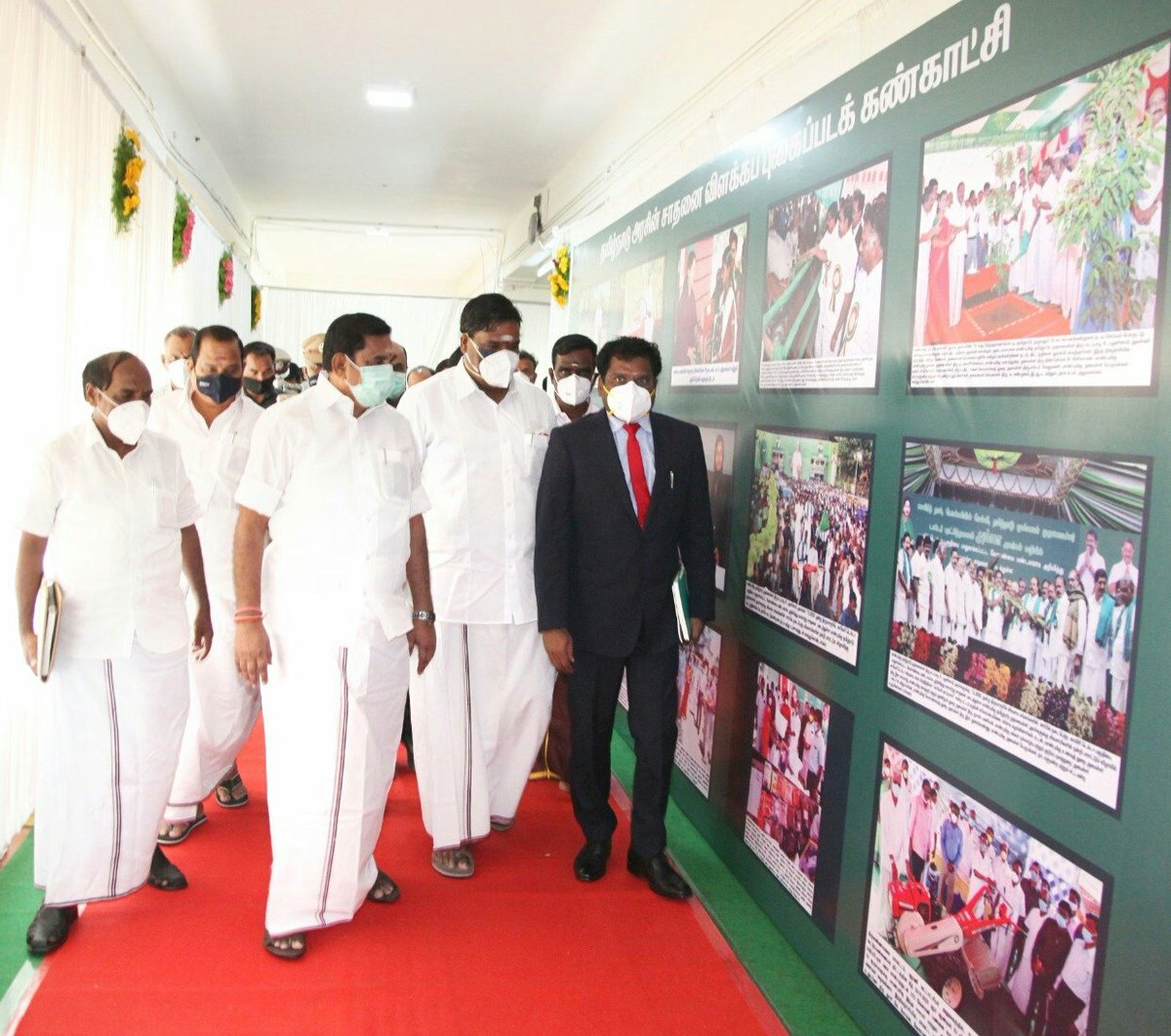 CMOTamilnadu's tweet photo. திருவண்ணாமலை மாவட்ட ஆட்சியர் அலுவலகத்தில் செய்தி மற்றும் மக்கள் தொடர்புத் துறை சார்பில் அமைக்கப்பட்டுள்ள புகைப்படக் கண்காட்சியினை இன்று (09.09.2020) பார்வையிட்டேன். https://t.co/z8AlqSU6VM