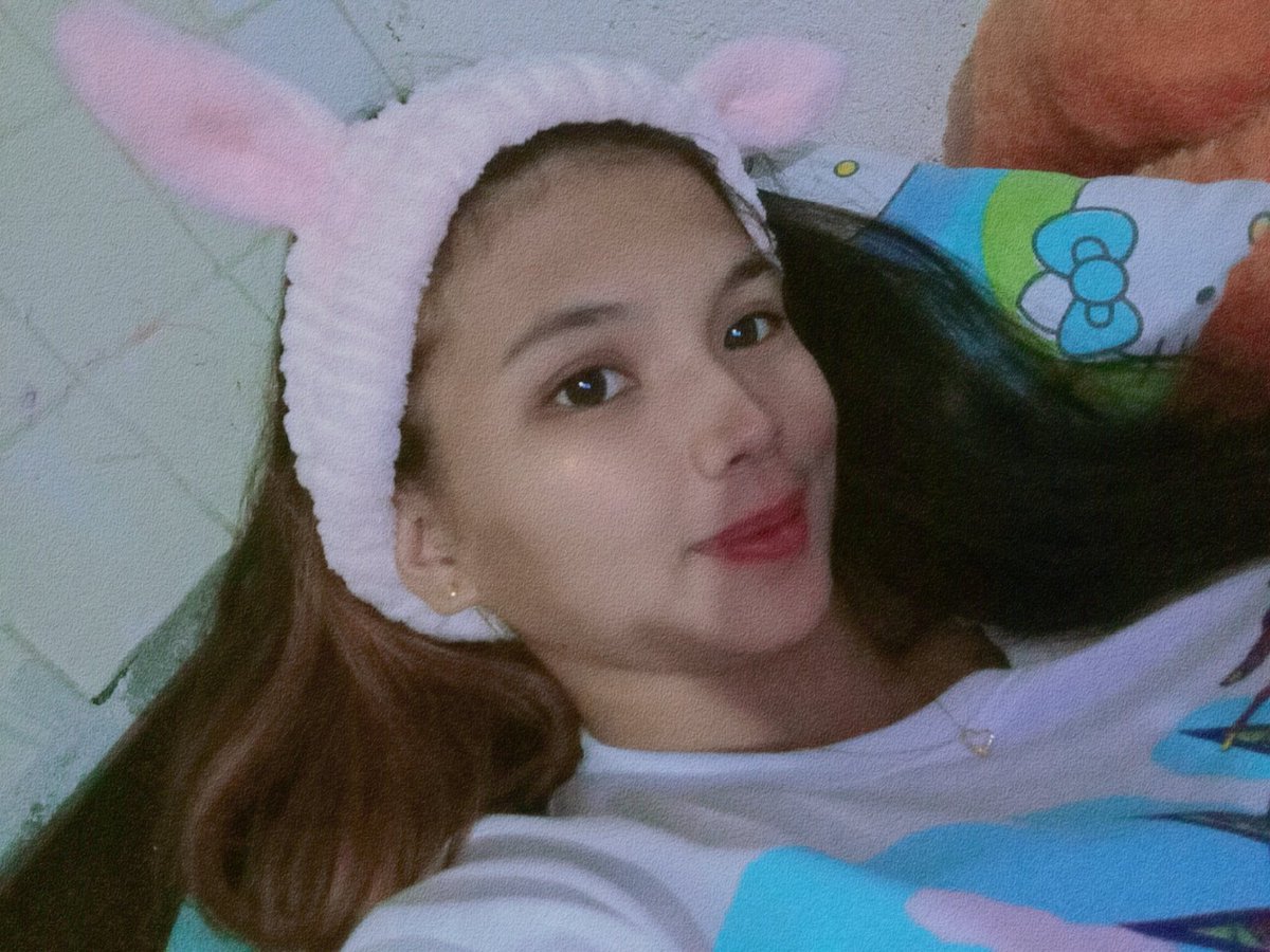 hellyahkate tweet picture