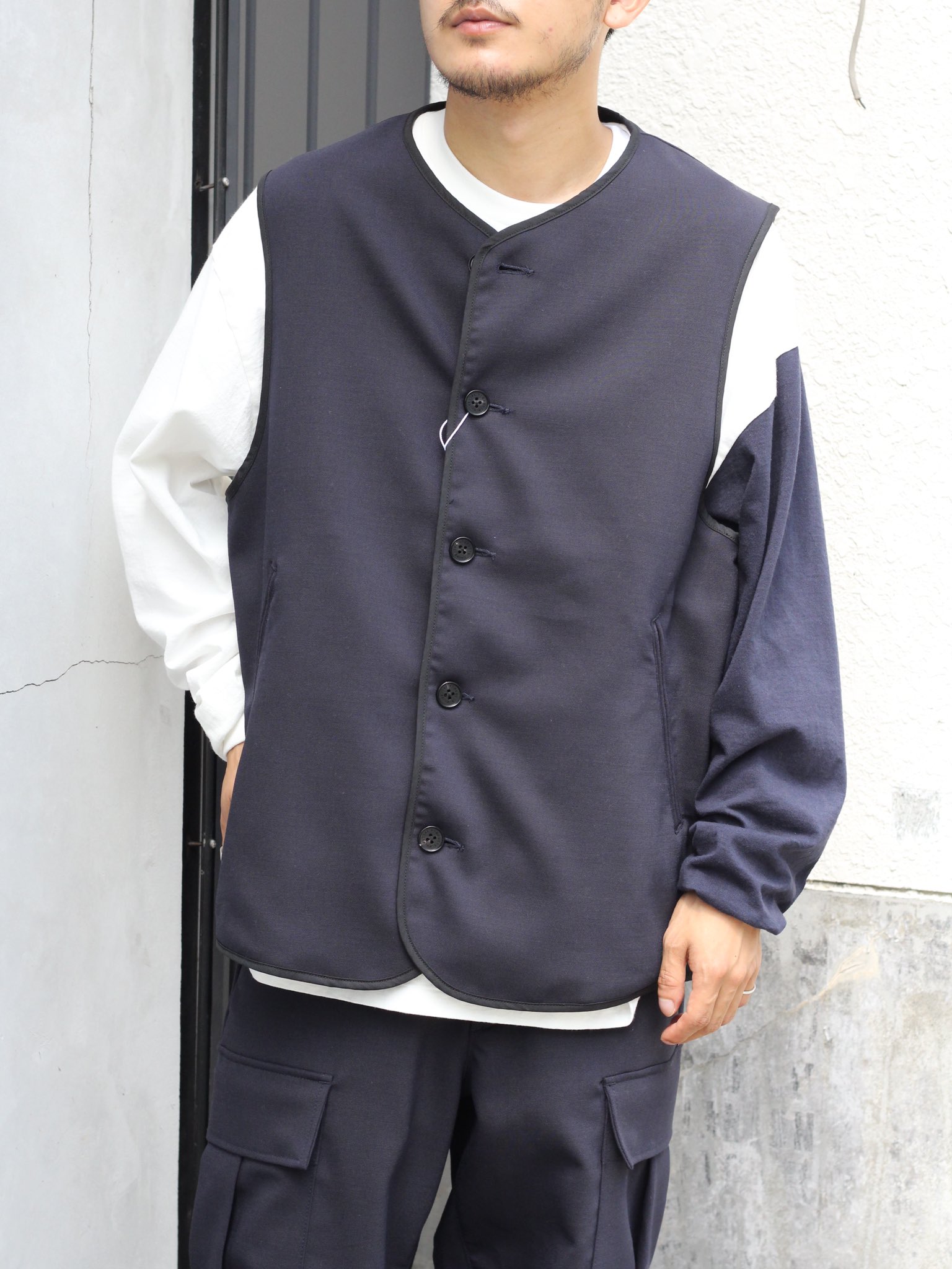 UNIVERSAL PRODUCTS　リバーシブル　ベスト ユニバーサルプロダクツリバーシブルベスト