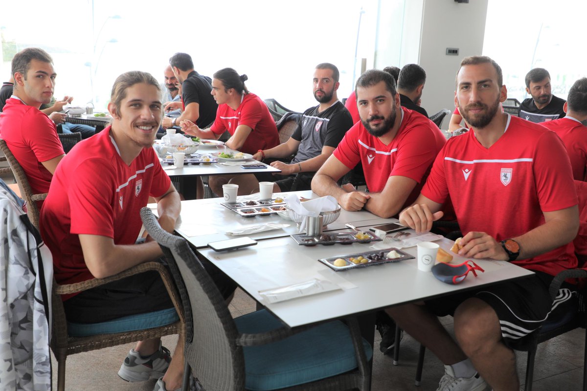 Samsunspor Kulübü Basketbol Şubemiz yeni sezon öncesi Gemlik Basketbol takımı ile yapacağı hazırlık maçı için Bursa’nın Gemlik ilçesine hareket etti. +++