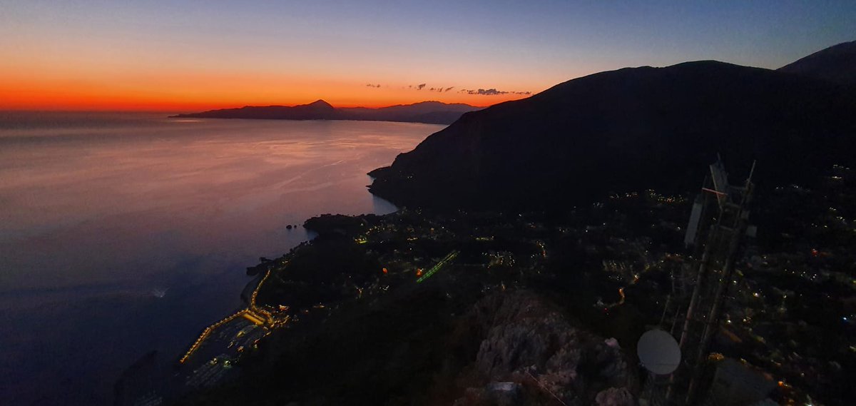 HeroesMaratea's tweet photo. Avevamo deciso di fermarci, di seguire questo stop forzato che ha coinvolto ogni attività e ogni parte del mondo.
Ma settembre senza #Heroes ci avrebbe lasciati tutti con un po’ di malinconia. Allora abbiamo scelto di incontrarci tutti il 2 ottobre ad #Heroes2020 #Digitaledition https://t.co/PjajSj1m59