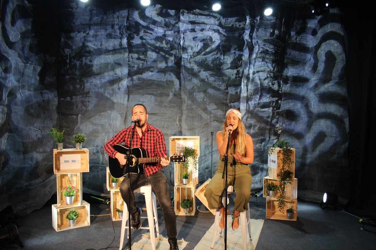 BagaBigaeus's tweet photo. ☺️ Fran eta Zuriñe (Hesian) akustikoan ikusi nahi?
¿Quereis ver a Fran y Zuriñe (Hesian) en acustico? ☺️
Irailak 11 Septiembre || Ostirala - Viernes
📌 Galdakao ( Ardanza Lehendakariaren parkea)
⏰ 20:00
#musika #musica #kontzertua #concierto #hesian #galdakao #bagabiga https://t.co/RadFTzuGfh