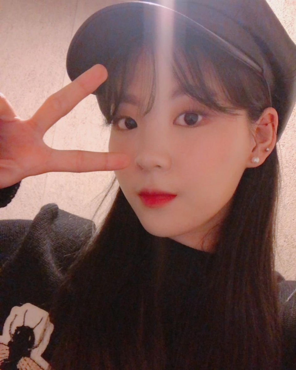 cignature_fr's tweet photo. 📸| 06.09.20 ー INSTAGRAM

↳ (#SELINE)

"Je pense que l’automne arrive bientôt~ 🍂🐿🦥🦔🦦
Je ne peux pas attendre de porter de la maille !😛"
_____
©cignature_J9
🇬🇧CignatureINTL
🇫🇷cignature_fr #Ali
#Cignature #시그니처 https://t.co/me6TIP2ujV