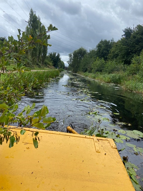We've been working with the <a href="/TheRothenGroup/">The Rothen Group</a> to clear aquatic weed and surface reeds along the #Walsall Canal. We've cleared the stretch from Ocker Hill all the way up to the #Walsall Lock Flight. Here are a few pictures of the aquatic machine in action. <a href="/BCNSociety/">BCN Society</a>