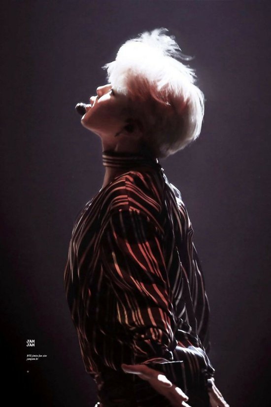 JiminMalaysia's tweet photo. #JIMIN ARTICLE [090920] - 8
Non Naver

Filter x Global music charts
21 https://t.co/fBb9Qi7XFn

Jimin x Samsung Galaxy Z Flip Tom Browne edition pictorial
22 https://t.co/M0aef5U5yH
23 https://t.co/Xx5EI0Sak0

#4YearsWithLie
24 https://t.co/iGnXksVDnP https://t.co/TJOFf90wXH
