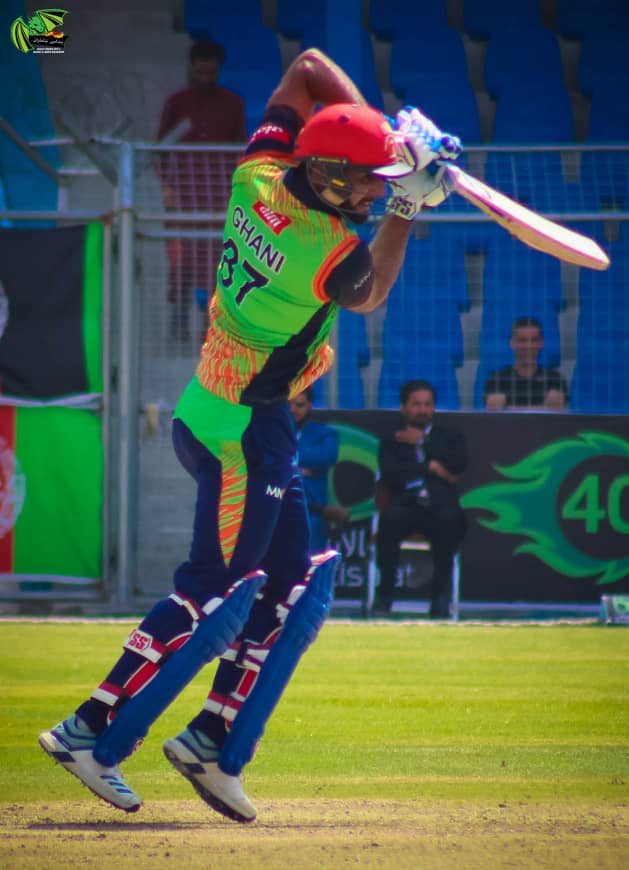 fresh_dragons's tweet photo. We are on the top of the table now after today's comprehensive 7 wickets win over Amo 🦈 in our third match of the ongoing Shpageeza 2020.
@UsmanGhani8787 socred third consecutive half century to collect MOM award. https://t.co/FA2iGLyKDT