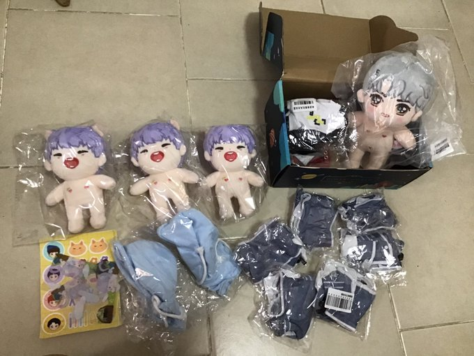 MiaFamShop's tweet photo. ค่าจัดส่งในไทย + ค่าโกดัง = 250+50 = 300 สินค้ามี 27 ชิ้น
300/27 = 11.11 บาท
ค่าส่งจากจีนมาไทยคิดตามน้ำหนักตามตารางรูปด้านบนเลยนะคะ
ยอดรวมที่ต้องจ่าย
@nkpbakajaneeyo 17.11 บาท
@it_ho_pen 17.11 บาท
@fpnhsr 17.11 บาท
@Plazaa9 15.35 บาท
จัดส่งวันเสาร์ค่ะ
#MiaFamUpdate https://t.co/lQbzo5bKNr