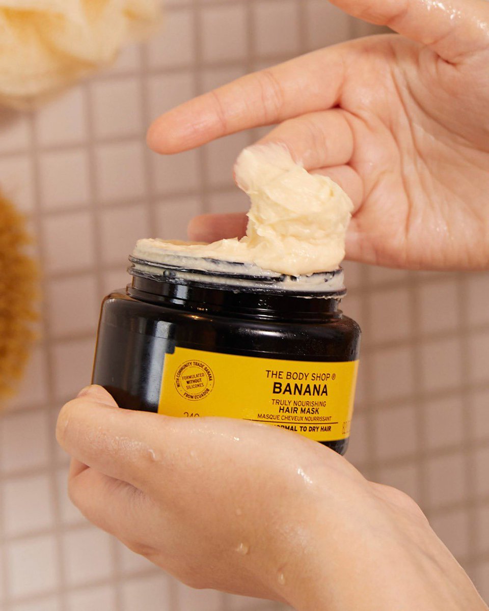 glide Byen chance The Body Shop India on Twitter: "Our Banana Hair Mask features Community  Trade ingredients, like banana puree from Ecuador &amp; Brazil nut oil from  Peru. This 100% vegan, once-a-week treatment leaves hair