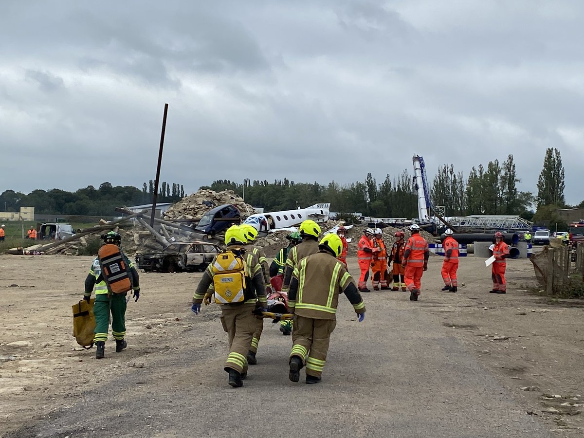 WMFSImages's tweet image. I love this job!!! Spending the day getting some great shots at Exercise Pheonix in Buckinghamshire with the WMFS USAR Team @WMFSTechRescue @wmfsUsarDog @WestMidsFire