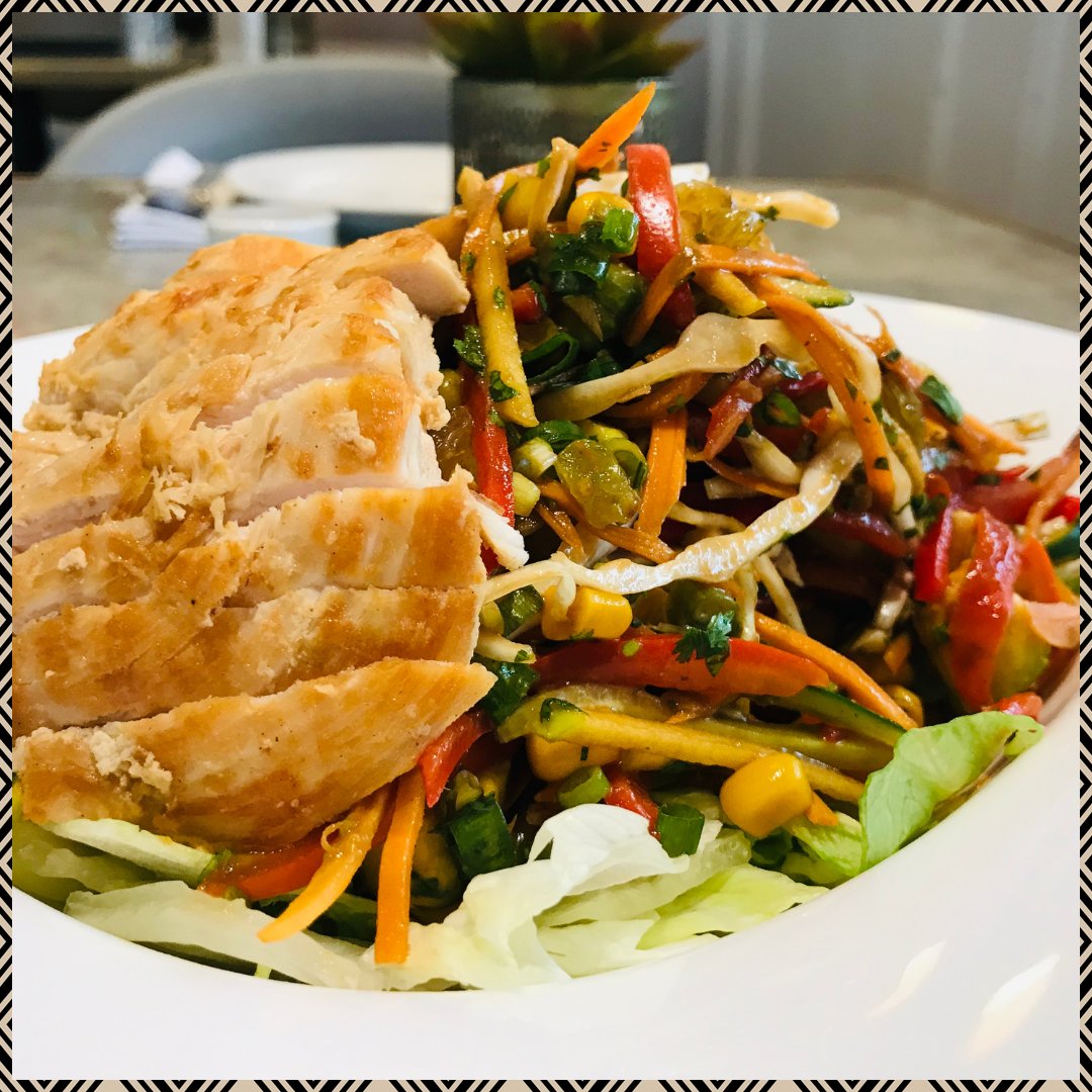 craftlagos's tweet photo. This salad is full of so much freshness, crunch &amp; flavor, dig in and keep it clean for today

Craft chicken salad

#WellnessWednesday #CraftLagos #HealthyEating #FreshlyPrepared #HonestAndHandcrafted https://t.co/SI2qEVjoBV