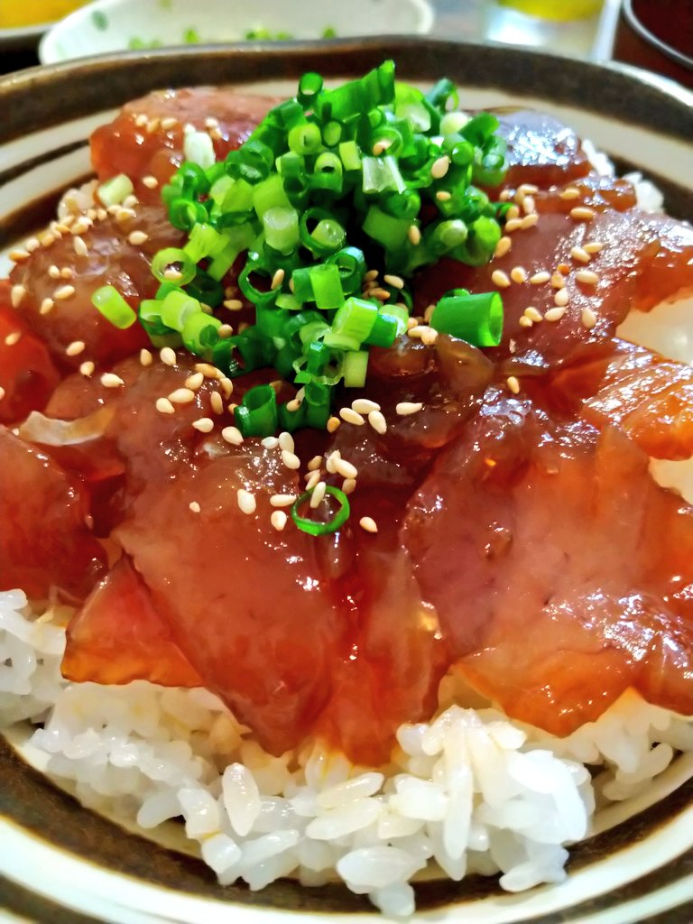 マグロご期待ください