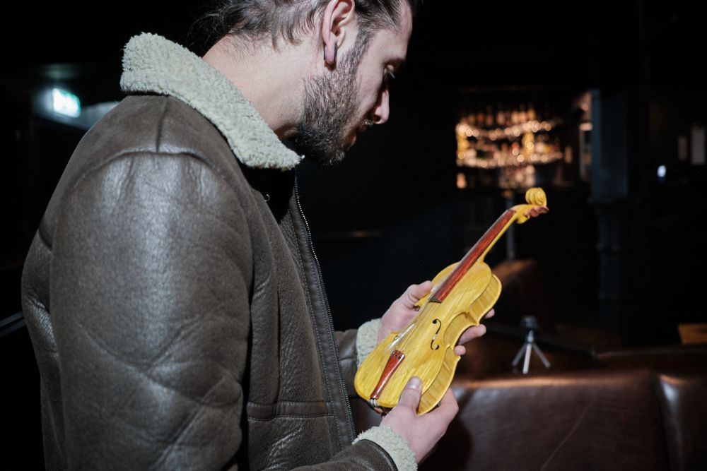 This stunning violin from our collection at  @JusticeMuseum was made by a prisoner, entirely from matchsticks! See how Adam from  @Rock_City_Notts felt about it on our  #ObjectWalk with  @LeftLion  https://www.leftlion.co.uk/read/2020/january/object-walk-matchstick-violin/