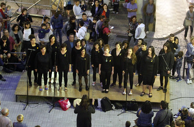 CulturaValls's tweet photo. 🎵 Entre les actuacions musicals hi figuraran els grallers 
@bufalodre, el cantants Jordi Jubany i Núria Besora i la coral vallenca @SuiteCor.  (3/5)

#CulturaValls #DiadaNacional https://t.co/4L6h569KqH