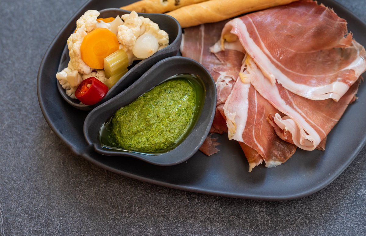 Looking for the perfect spot for a bite? 😍

Join us at The WestRoom and enjoy our wonderful selection of Cicchetti dishes.

Simple, fresh small plates perfect to share or eat alone.
Book your table now: thewestroom.co.uk