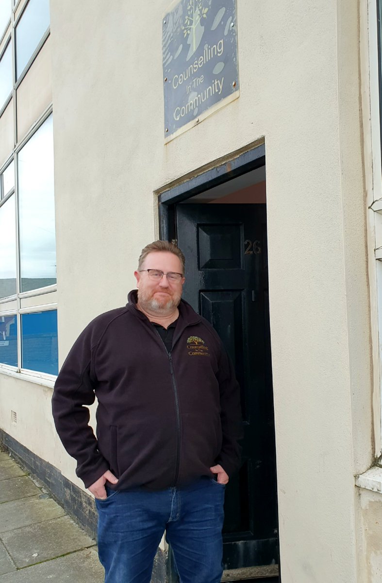 Good luck to Stuart Hutton-Brown and our fab repairs team at the <a href="/_HousingHeroes/">_HousingHeroes</a> awards tomorrow night. Both are very worthy winners so fingers crossed and good luck to everyone who has been shortlisted. See you there!
#housingheroes #housing