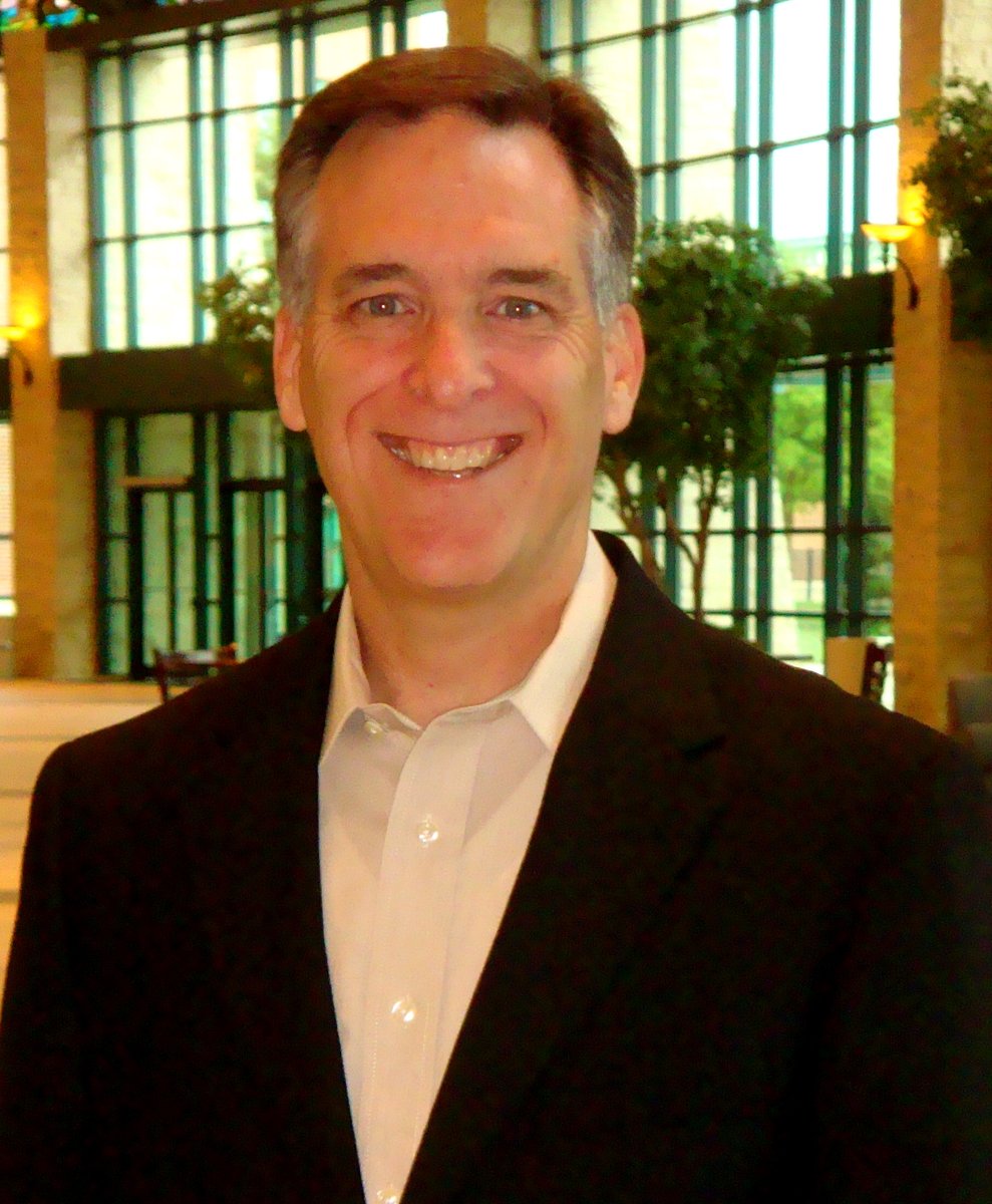 DFWTechPB's tweet photo. One of the highlights of the @DFWTechPB event is when we honor a few ethical business leaders with the #MervTarde award. This years honorees are: Matt Harrington and Jeff Woods. You inspire us! #DFWTPB #technology https://t.co/ykkmo6N6aO https://t.co/NMpuzHVIjD