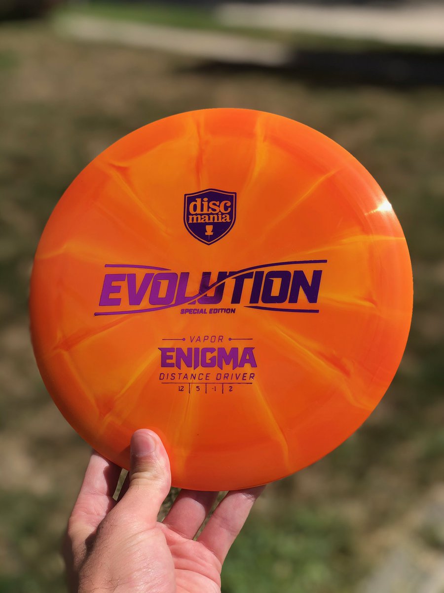 nomadicdg's tweet photo. 🥳 The vapor enigmas are now LIVE!! 🥳

https://t.co/W37ZbBpqPs 🔥 #DiscGolf @DiscmaniaDiscs https://t.co/T0HJEX6Fqs