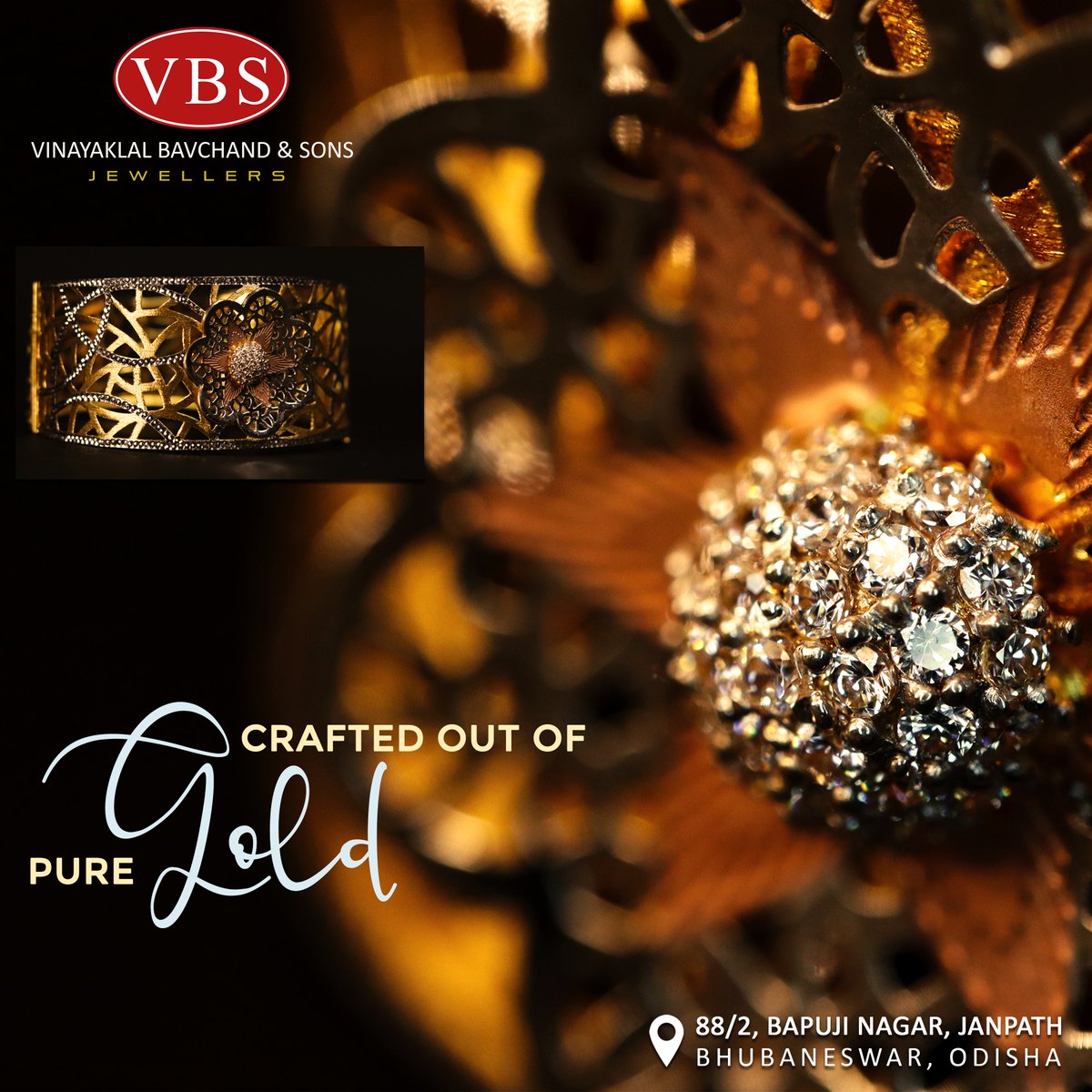 VinayaklalS's tweet photo. Need a perfect bangle for your traditional outfit😉?
Try this Bangle which is crafted out of pure gold❤️.
For more latest collection visit: 88/2 BapujiNagar, Janpath #Bhubaneswar
#gold #jewellery #bridaljewellery #banglecollection #fashion #instafashion #traditionalbangle https://t.co/Rnx2IeNcot