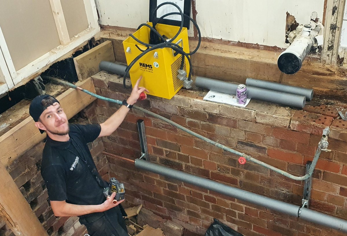 PAUL DALEY #Captainbackflow tweet media