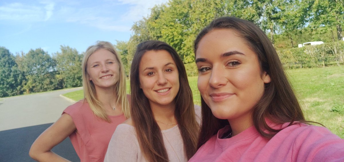 PcOrganisation's tweet image. PCO accueil un nouveau membre ! 💪🤝
Bienvenue à Margot qui rejoint la team en tant qu'assistante commerciale 👏👔📝
Ses points forts ✅: Dynamique, optimiste et efficace #PCOvalues
Son point faible ❌: Le rangement... Non Margot, une perceuse ne se range pas dans un frigo! 😂