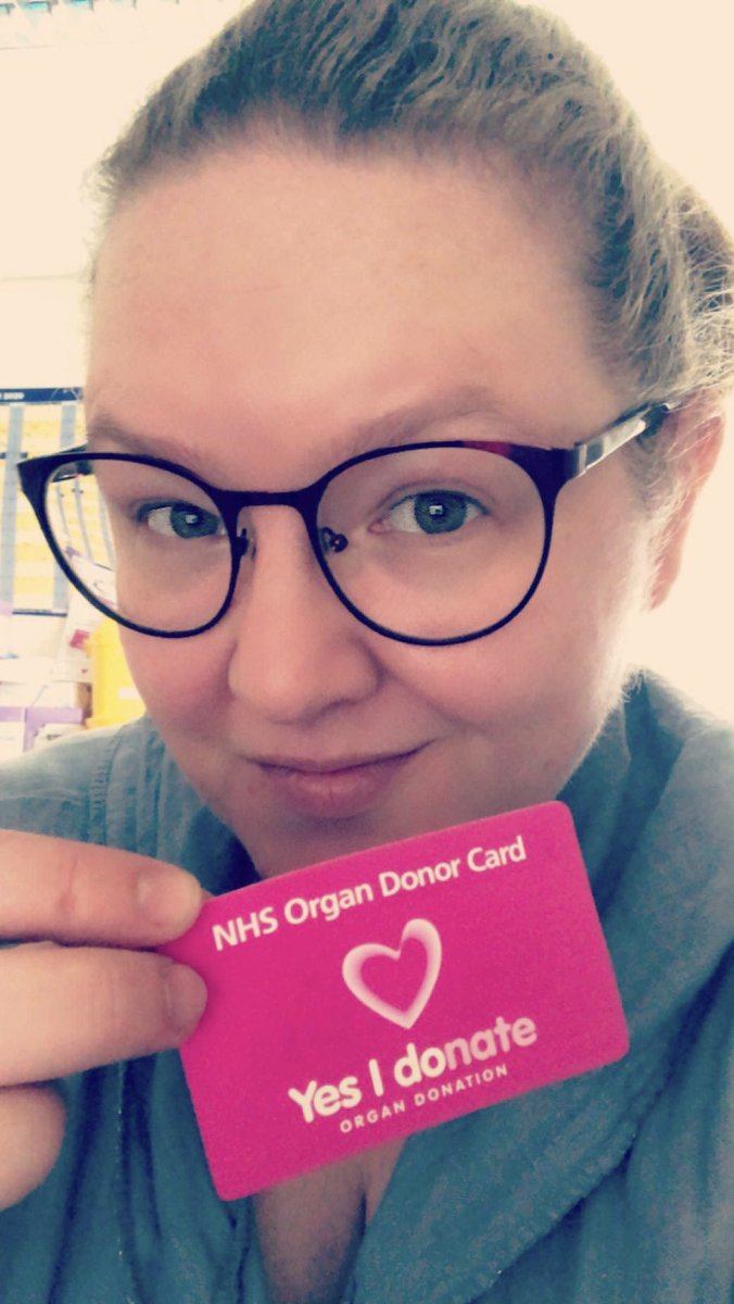 It’s national donor week! I’m a card carrying donor, are you? Either way, make sure your family and friends know what your wishes are! #OrganDonationWeek #organdonation #organdonor #tissuedonation #tissuedonor #SaveLives #organdonorssavelives 💕