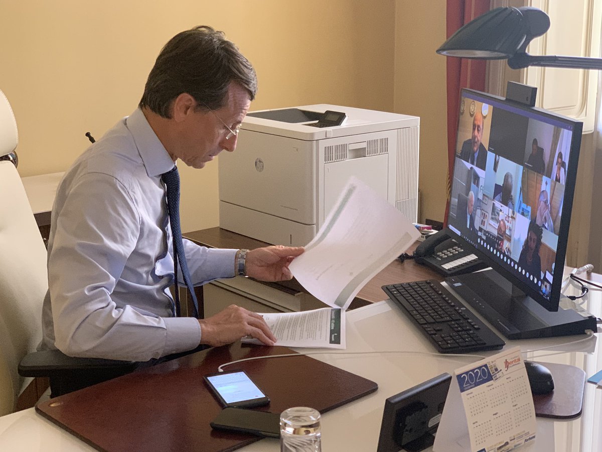mandelli_andrea's tweet photo. Fervono i lavori preparatori della prima edizione digitale di #FarmacistaPiu Oggi incontro con le Associazioni partecipanti
Dal 20 al 22 novembre “la sanità italiana alla prova del Covid-19 nell’era digitale. Il ruolo del farmacista e della farmacia nei modelli assistenziali”. https://t.co/nQg3I0rZ43