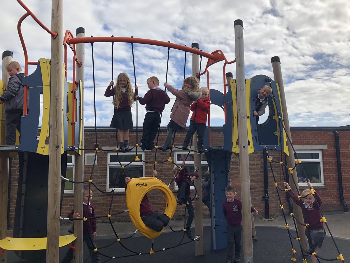 newbarns1's tweet photo. More fun at playtime. https://t.co/LmoPOe4wXF