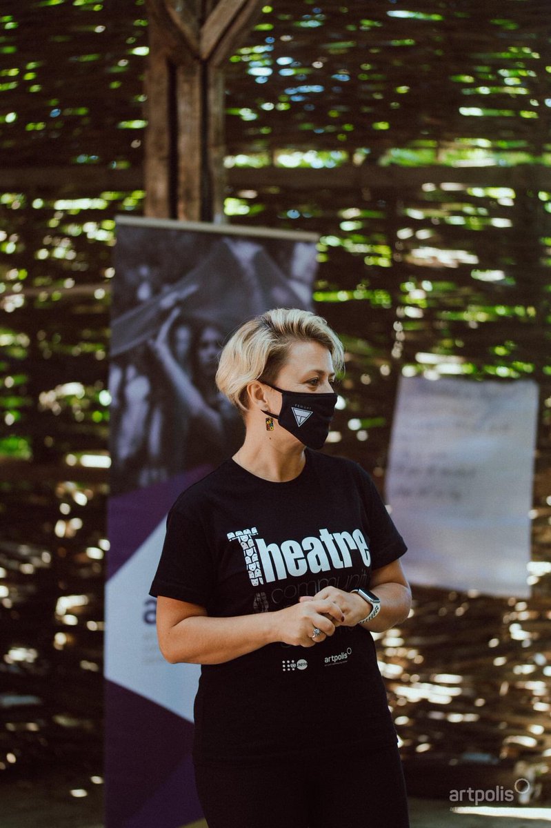 qendraartpolis's tweet photo. Traniers and training staff of the “Theatre Based Education” 
The training by thatre director @zanahoxhadirect, actor Edlir Gashi, choreographer Robert Nuha
Supported @UnfpaKosovo 
📸 @meddyhuduti 
#thbe #artpolis #unfpa https://t.co/Y9szajIr9H
