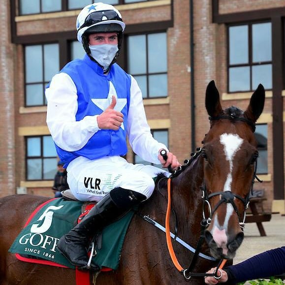 Apollo Horse Racing Club tweet media